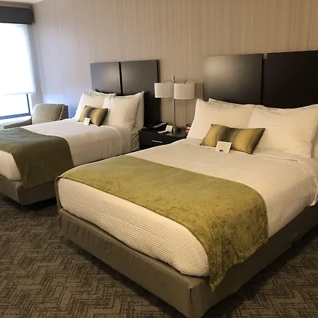 Best Western Plus Philadelphia-Pennsauken Hotel-2