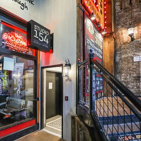 Studio 154 Hotel-2