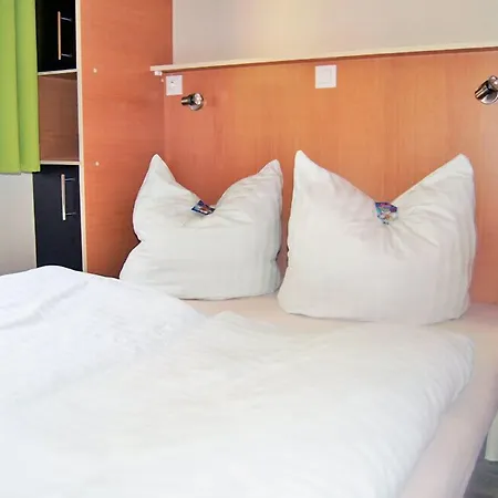 Strandhotel Buckow gut-Hotels SEE-2