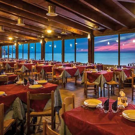 Baia Calavà Hotel e Residence-3