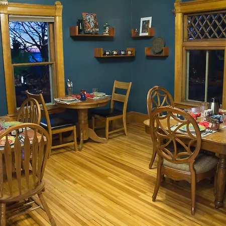 Pinehurst Inn Bed & Breakfast-2