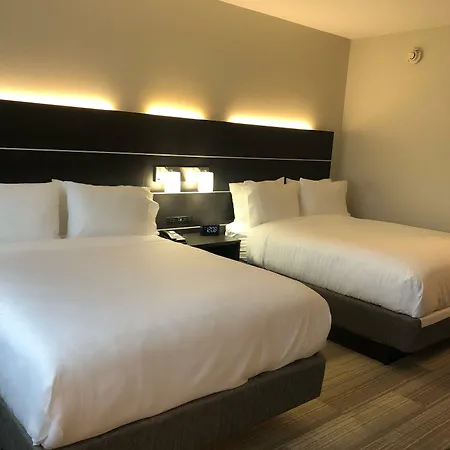 Holiday Inn Express & Suites Warrensburg North By Ihg-2