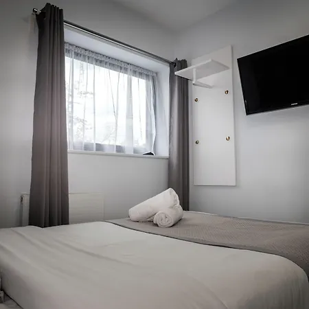 Sky Nights Hotel London Heathrow-2