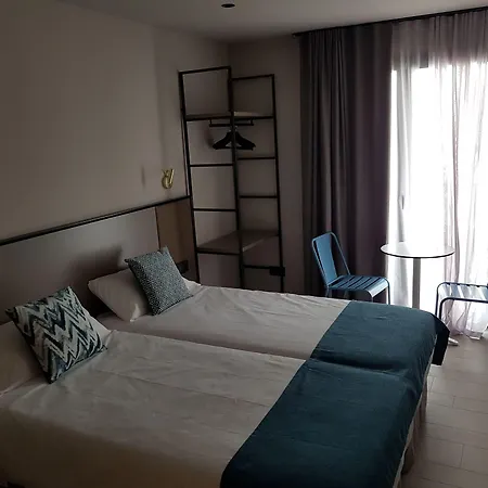 Hotel Torrent-3