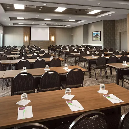 Hyatt Place Calgary Airport-3