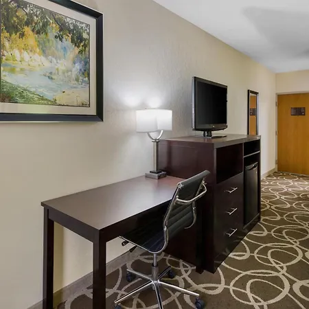 Best Western Lake Cumberland Inn-2