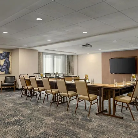 Courtyard By Marriott Portland Downtown/Waterfront-2