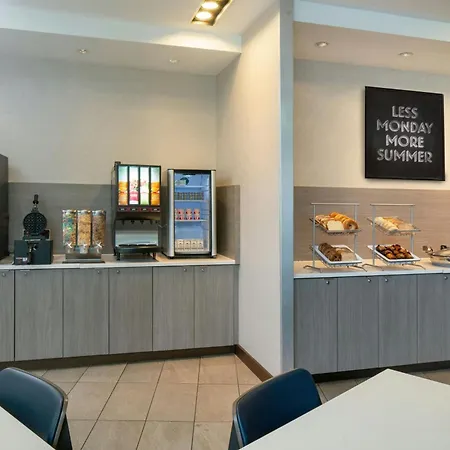 Fairfield Inn & Suites By Marriott Savannah Midtown-2