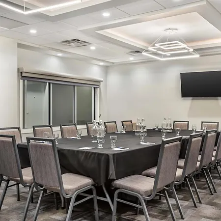 Executive Residency By Best Western Calgary City View North-2