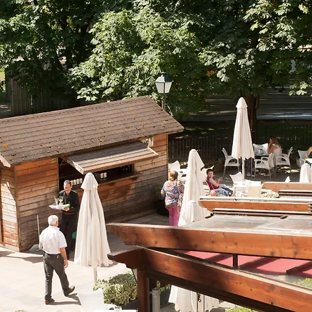 Hotel Artaza-3