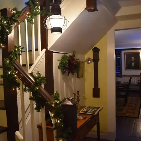 Daniels House Inn-2