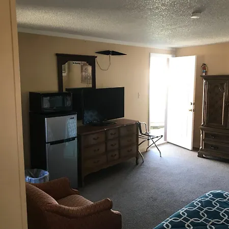 Riviera Motor Lodge-3