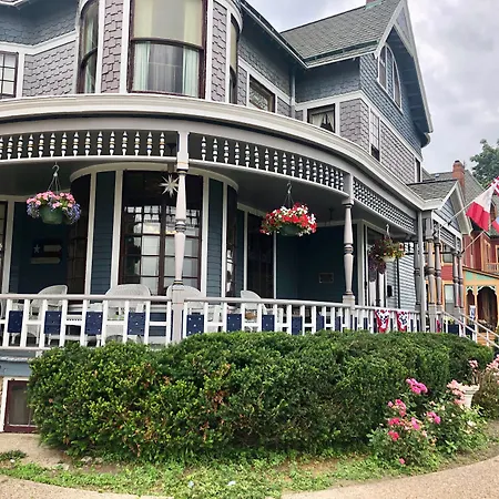 The Hancock House Bed & Breakfast Inn-2