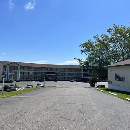 Quality Inn Lakefront-2