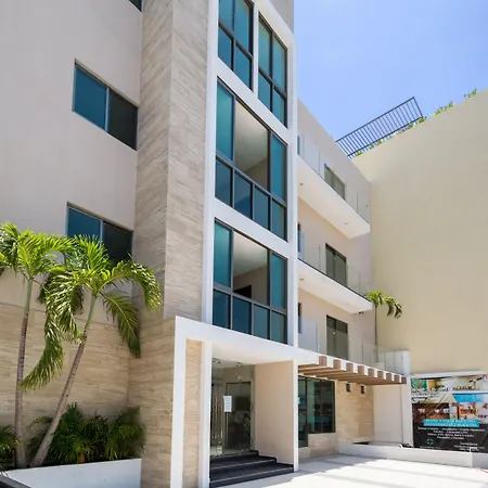 Palmarena Rooms & Residences - Long Stay Comfort With Parking, Sauna, Gym & Pool - Steps From 5Th Avenue-3