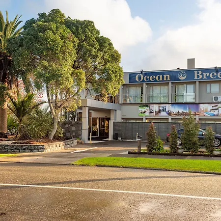 Ocean Breeze Hotel-2
