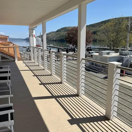 Lake Front Hotel-3