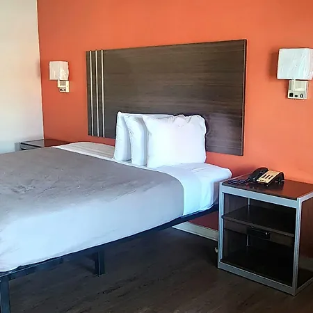 Econo Inn Lackland Afb-Seaworld San Antonio-2