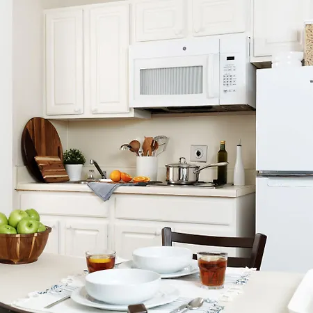 Intown Suites Extended Stay Atlanta Ga - Lilburn-2