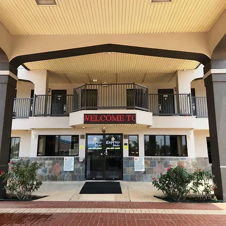 Express Inn Tomball-3