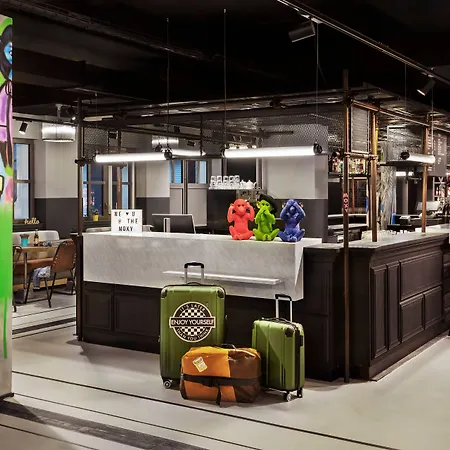 Moxy Lille City-2