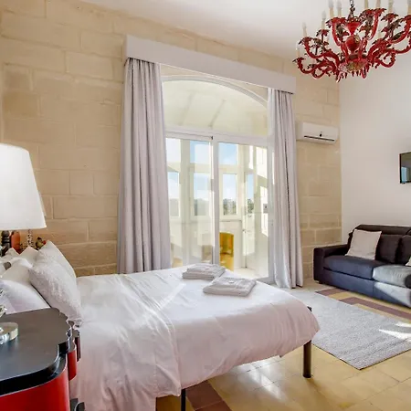Point De Vue Guesthouse-2