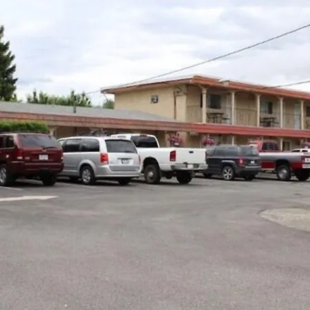 Maple Leaf Motel & Rv Park Resort-2