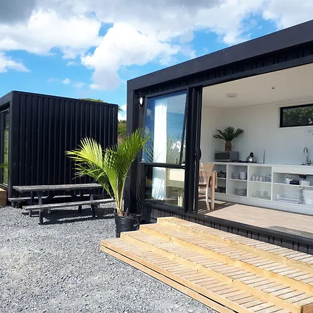 Aotearoa Surf Eco Pods-3