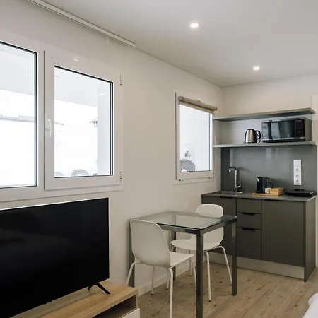 Lisbon Oriente Suites By Olala Homes-2