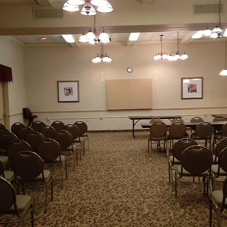 Baymont By Wyndham Youngstown-3