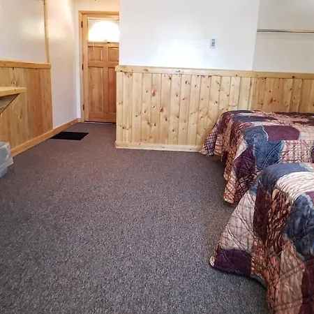 Lava Mountain Lodge-3
