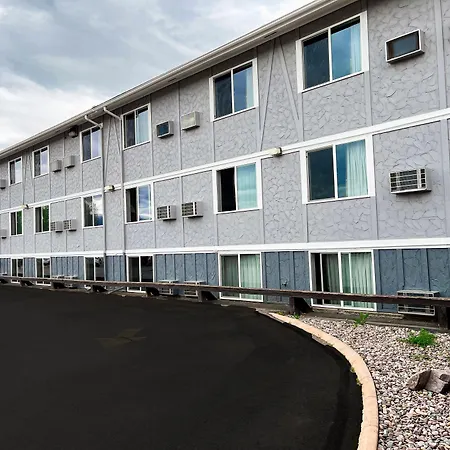 Super 8 By Wyndham Missoula/Brooks Street-2