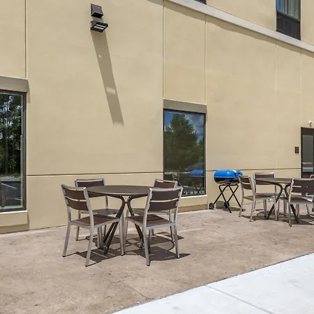 Comfort Suites Dry Ridge-3