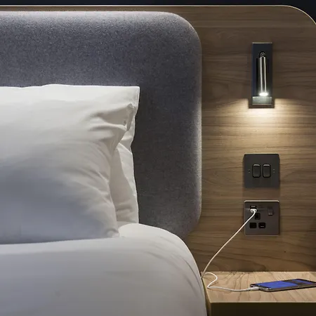 Holiday Inn Express - Fleet By Ihg-3