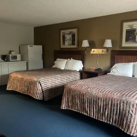 Travelodge By Wyndham Canyonville-2