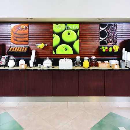 La Quinta Inn & Suites Katy-Mills By Wyndham Katy-3