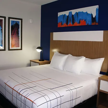 La Quinta Inn & Suites Katy-Mills By Wyndham Katy-2