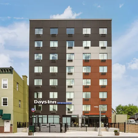 Days Inn By Wyndham Staten Island-2