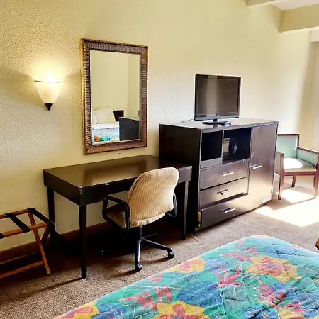 Metro Inn & Suites-3