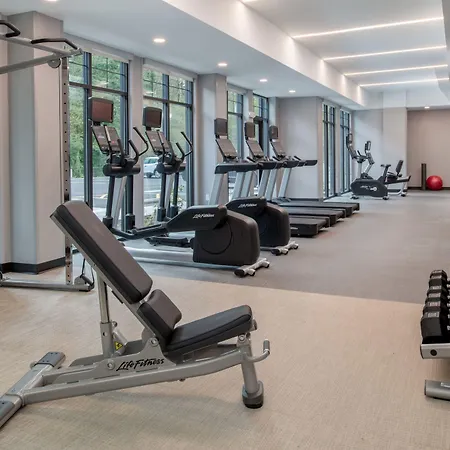 Courtyard By Marriott Olympia-3