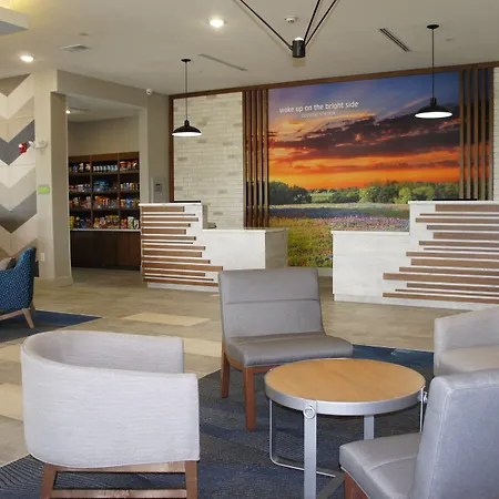 La Quinta Inn & Suites By Wyndham College Station North-3