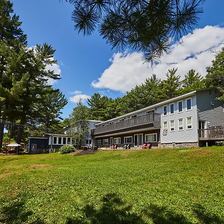 3 Pines Lodge Muskoka-3