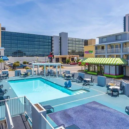 Ramada By Wyndham Virginia Beach-3