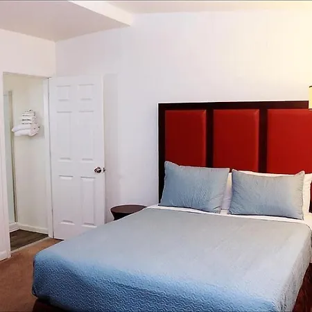 Antler Motel-2