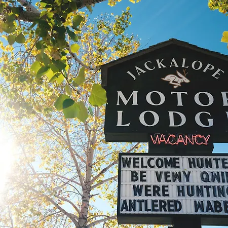 Jackalope Motor Lodge-3