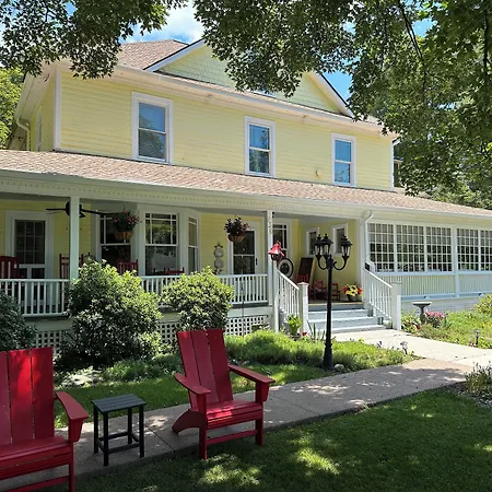 Red Rocker Inn-2