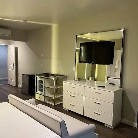 Aspire Inn & Suites Orange-3