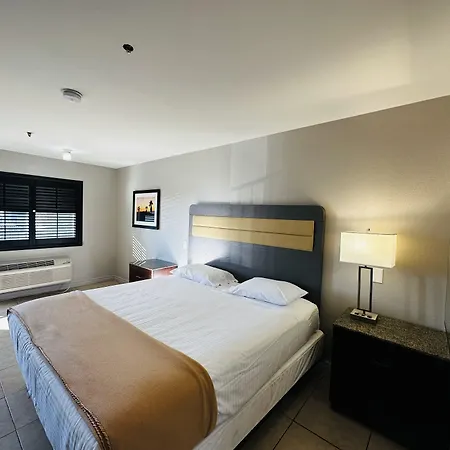 Casa Blanca Hotel - Cypress, Buena Park-3
