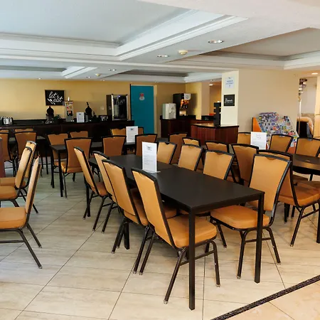 Garnet Inn & Suites, Orlando-3