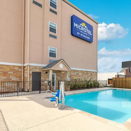 Microtel Inn & Suites By Wyndham College Station-3